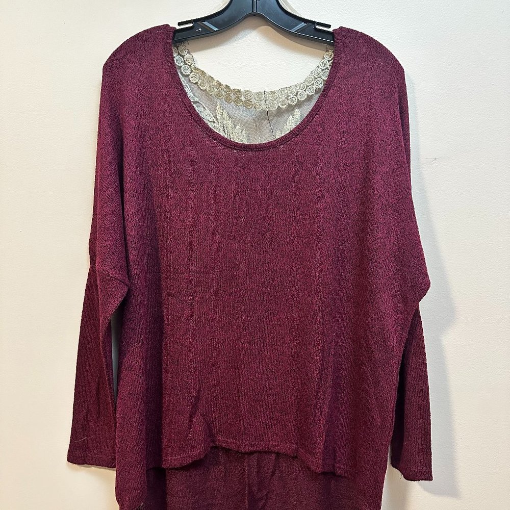 Charlotte Russe Burgundy Tunic with Gold Embroidery Cut-out Size L